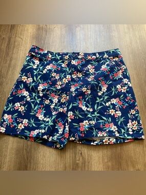 St. John’s Bay Dark Blue & Floral Print Shorts 16